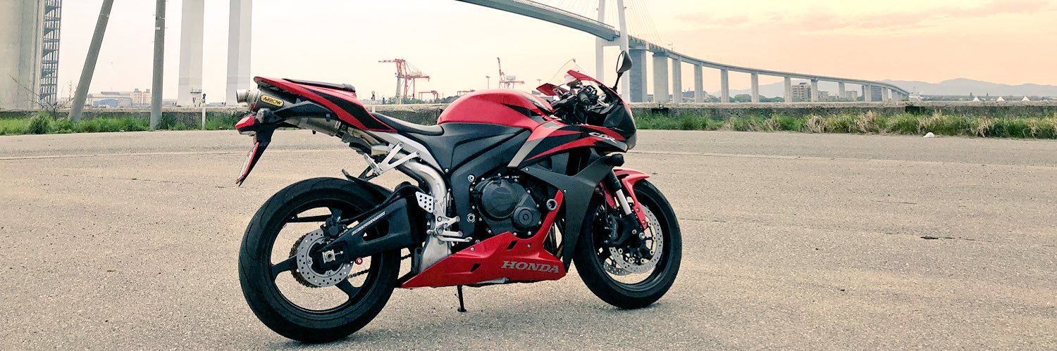 PT_Lip's profile banner image