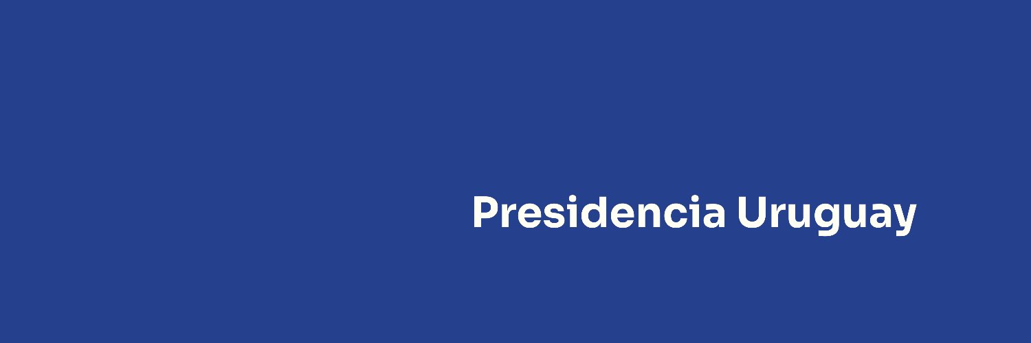 Presidencia Uruguay's banner