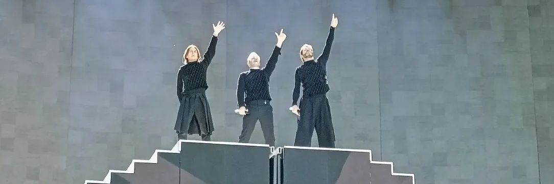 Caterina J 🍊 banner