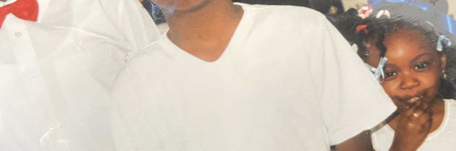 lamszo's profile banner image
