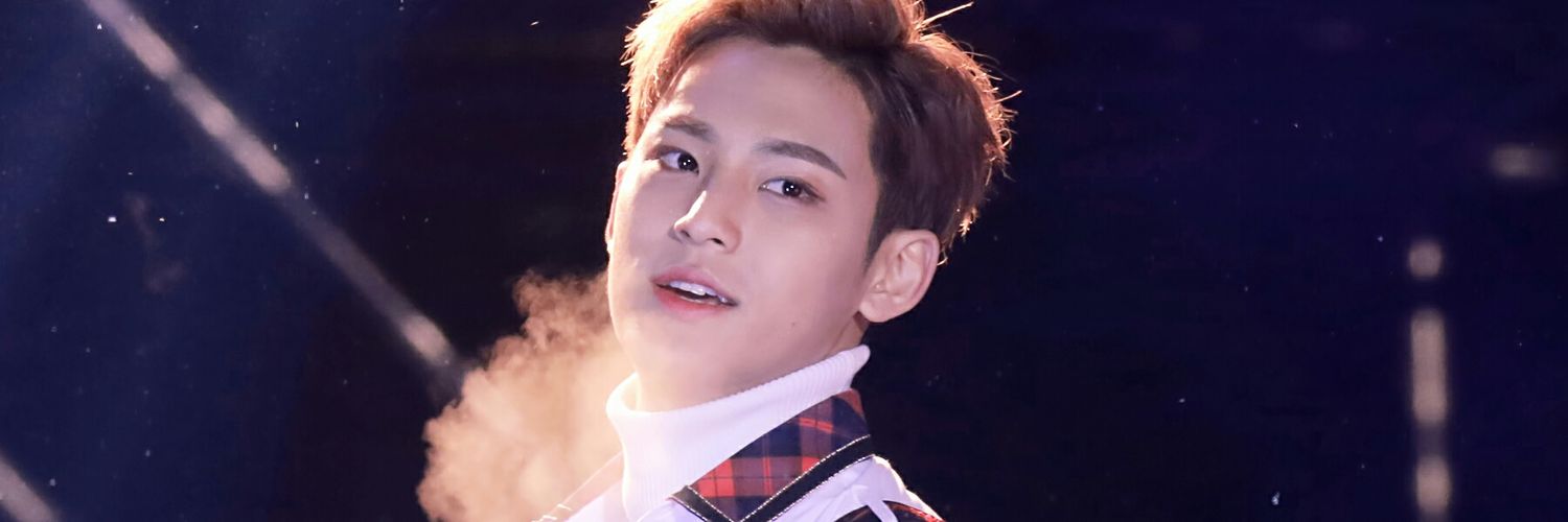 Mean_Ol_Moon's profile banner image