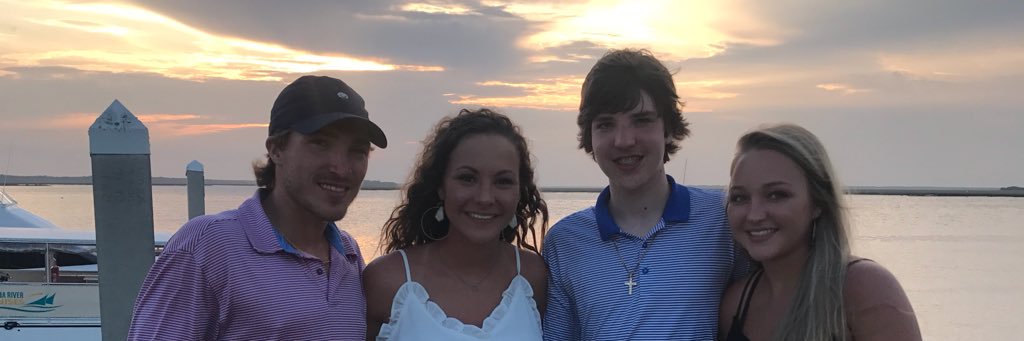 anslee_barber's profile banner image