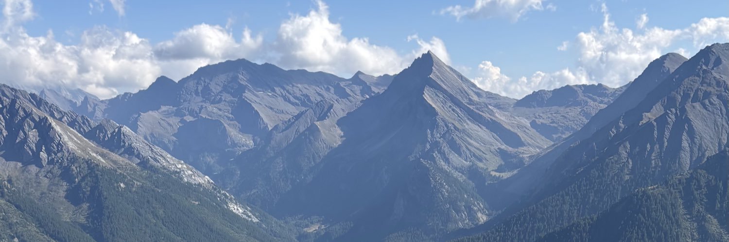 Misteu12's profile banner image