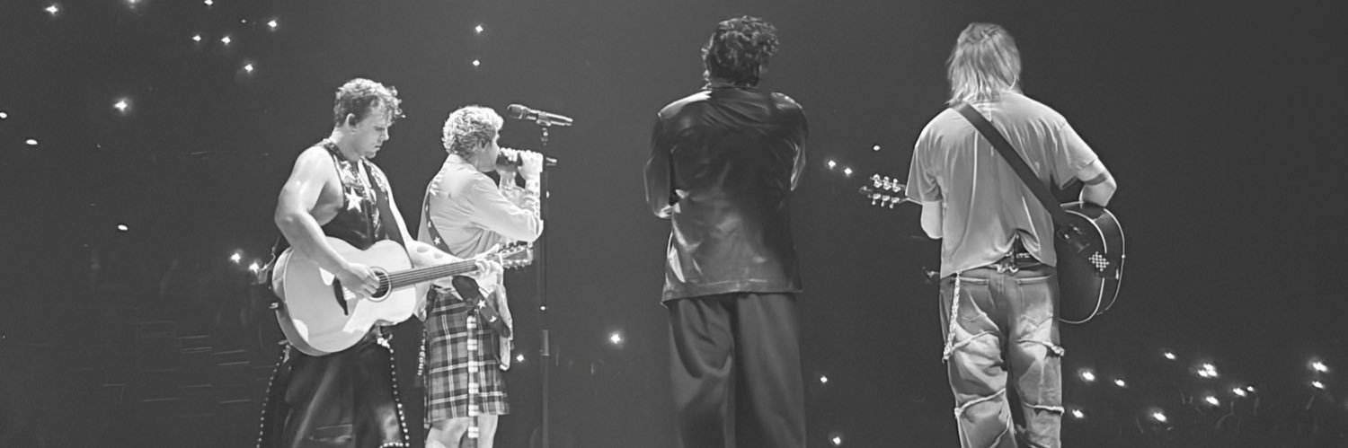 natisastar's profile banner image