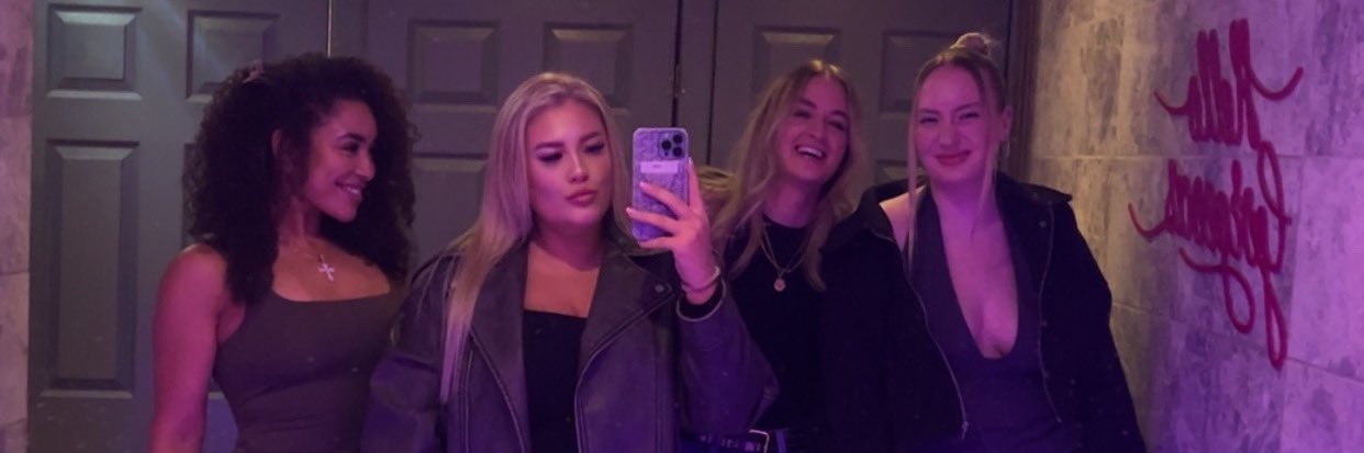 LozaPhillips's profile banner image