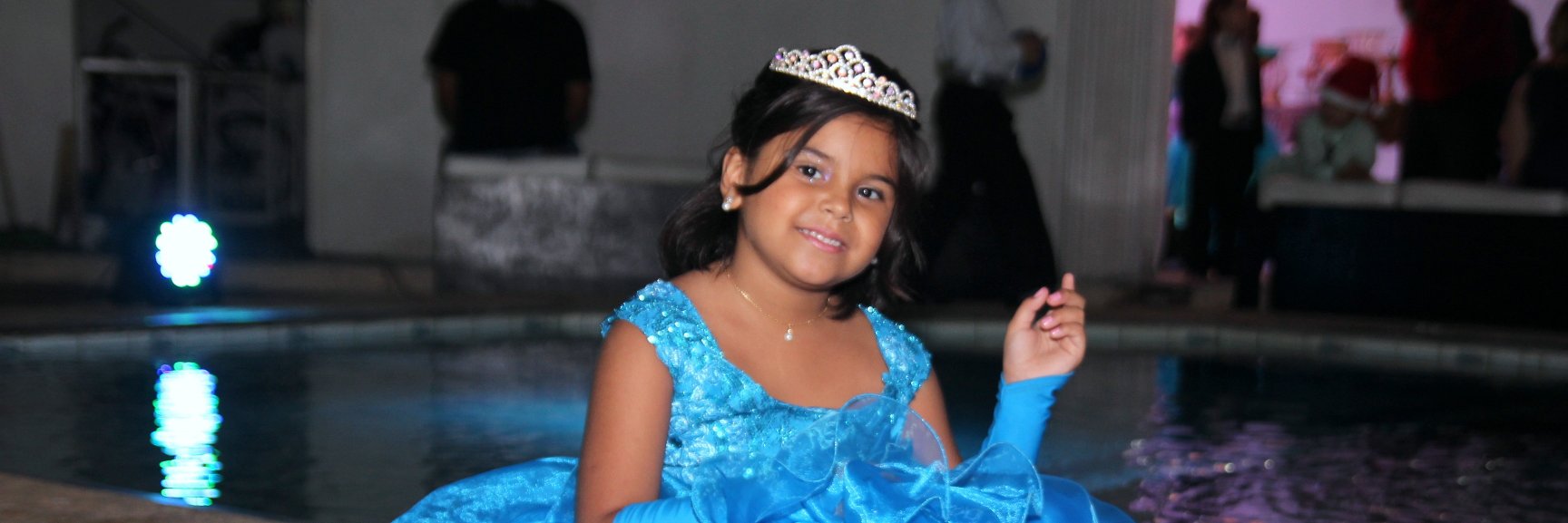 TaianiMoreira's profile banner image