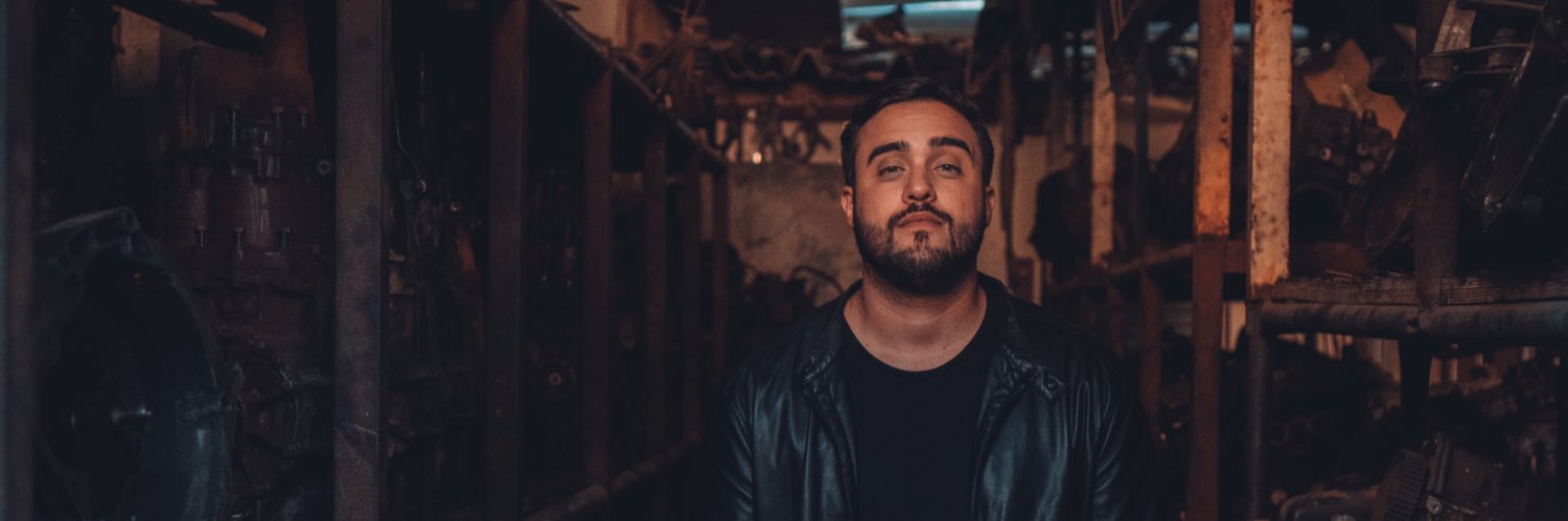 perovalenca's profile banner image