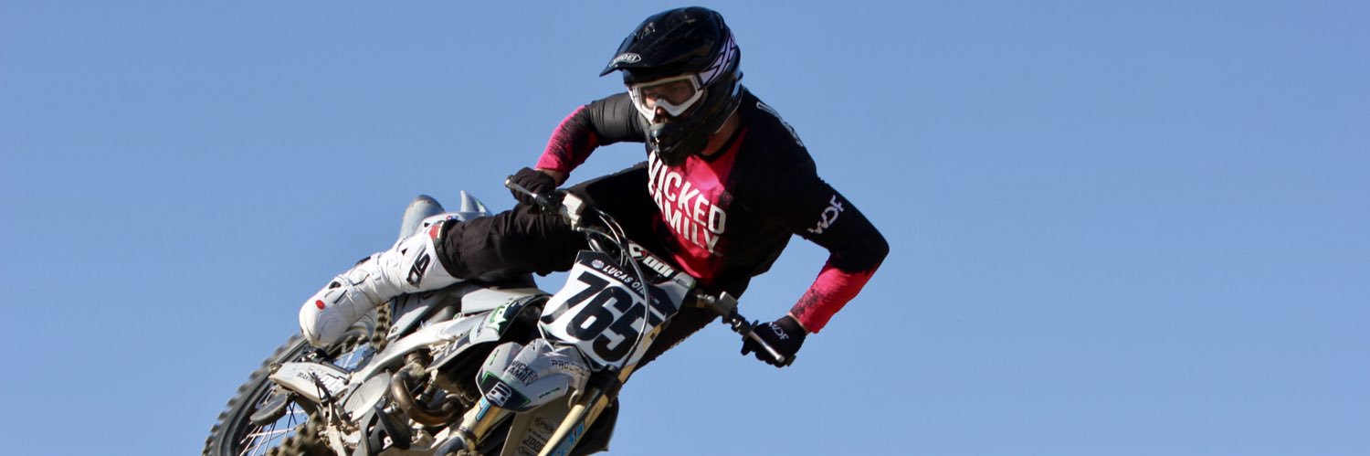 Zarch7sixty5's profile banner image