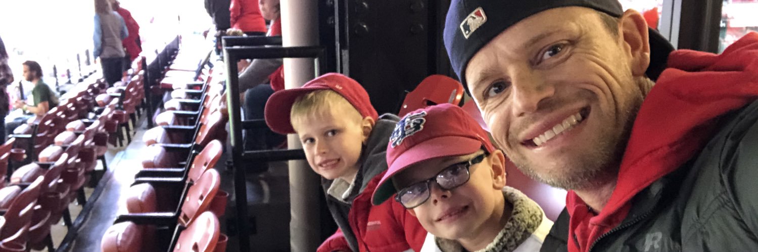 stlredbird10's profile banner image