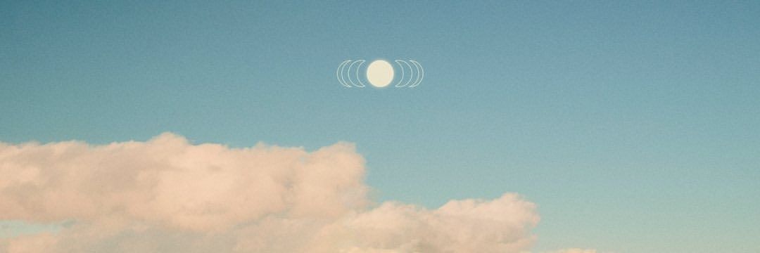 너는태양☀ 나는달🌙 𝙐𝙍𝙏𝙃𝙀𝙎𝙐𝙉's banner