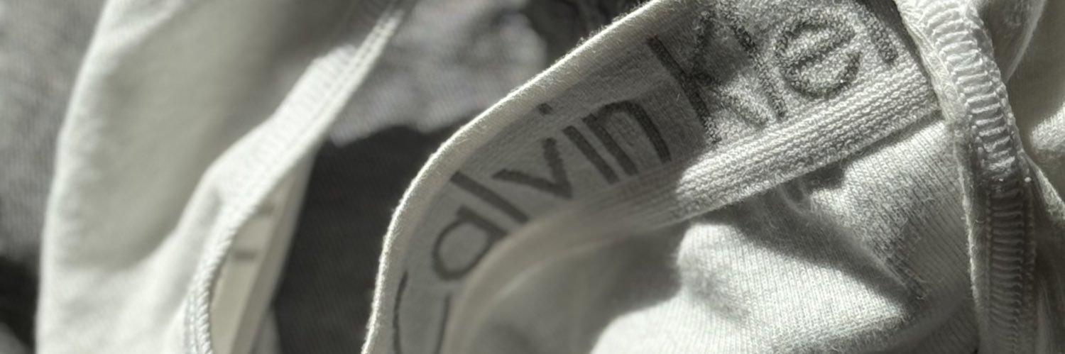 Ømi⚡️ banner
