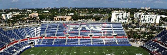 Fau Mens Soccer Club banner