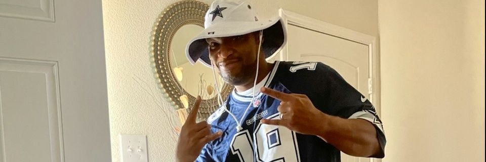 damienburkins's profile banner image