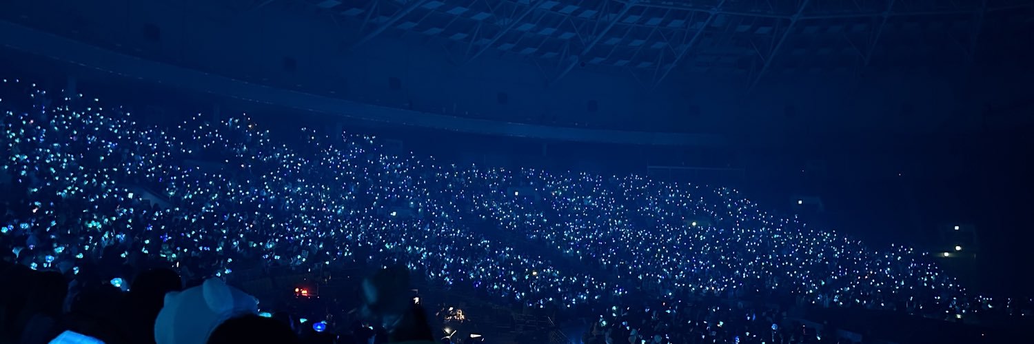 minnt1030's profile banner image