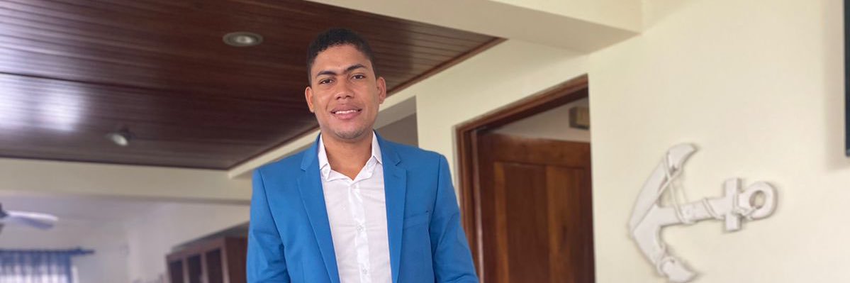 cuello_reyes's profile banner image