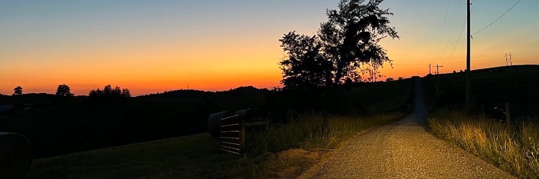 julieexann's profile banner image