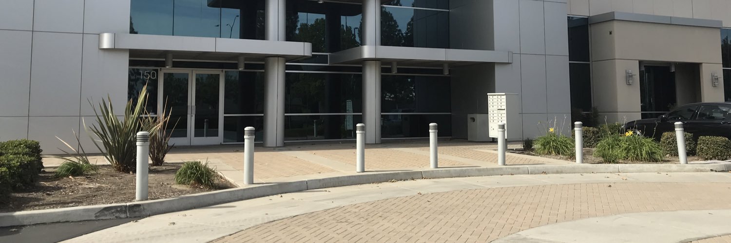 t_lionel's profile banner image