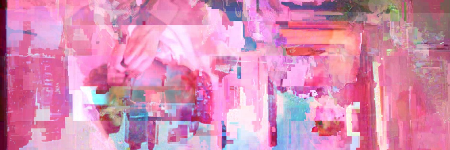 pinkarmy's profile banner image