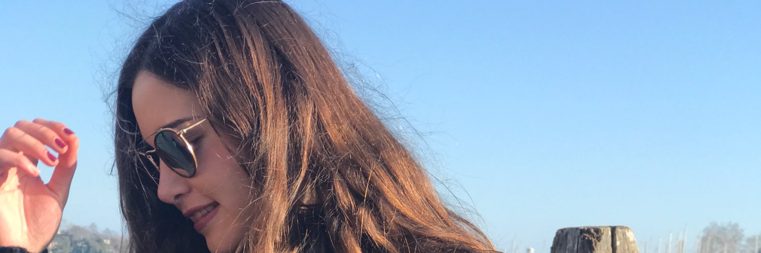vaniamedez's profile banner image