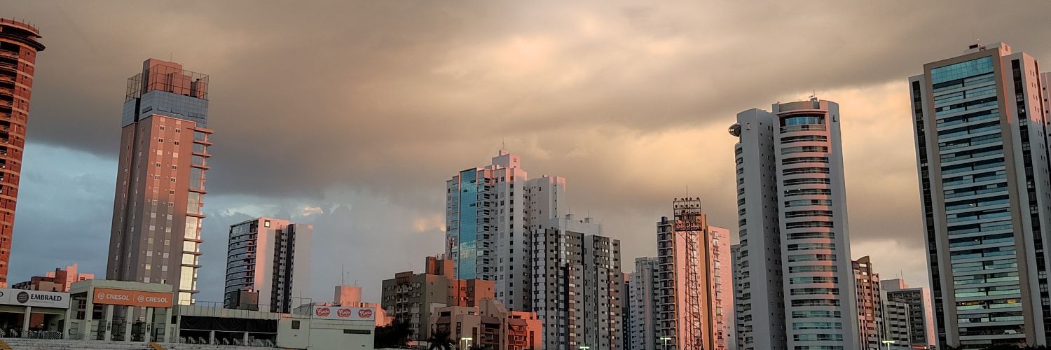 juliaquerinoo's profile banner image