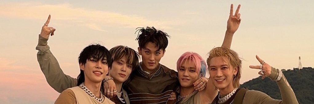 𝒉𝒂𝒏𝒗𝒚𝒘.𝒋 👁️👄👁️ banner