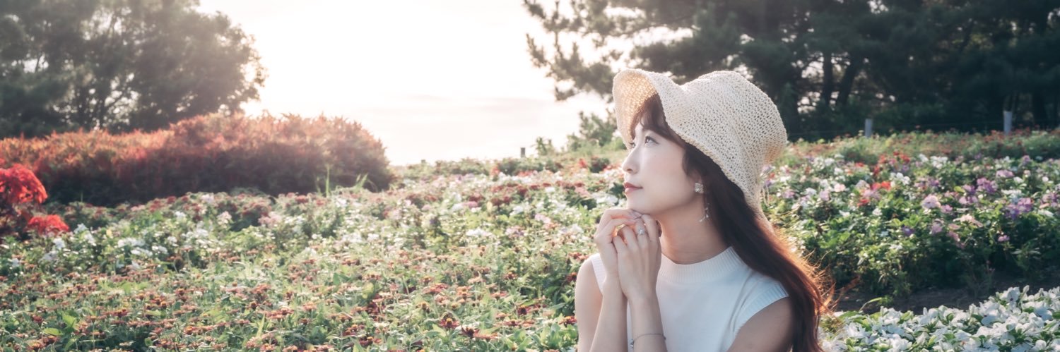 mikina0's profile banner image
