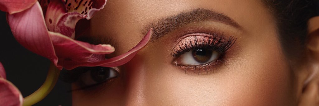 Julissa Bermudez banner