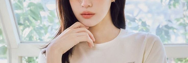 Lauraa banner