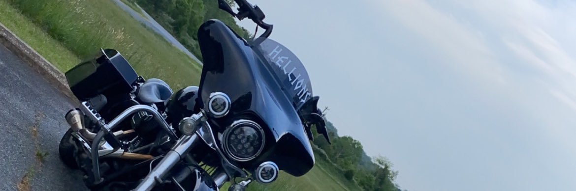 2TALLSLY8's profile banner image