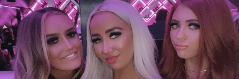 _chloemunro's profile banner image