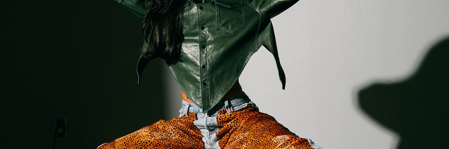 FRONTROW__'s profile banner image