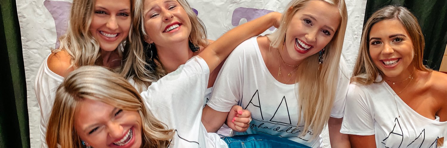 IsabelleMcCutch's profile banner image