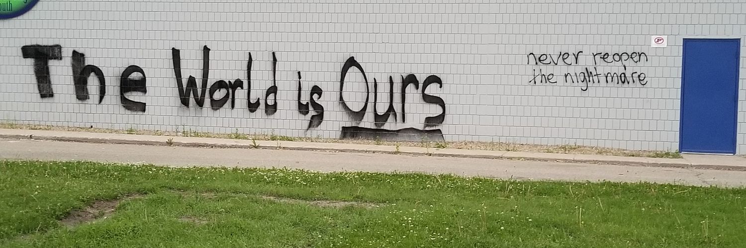 grads banner