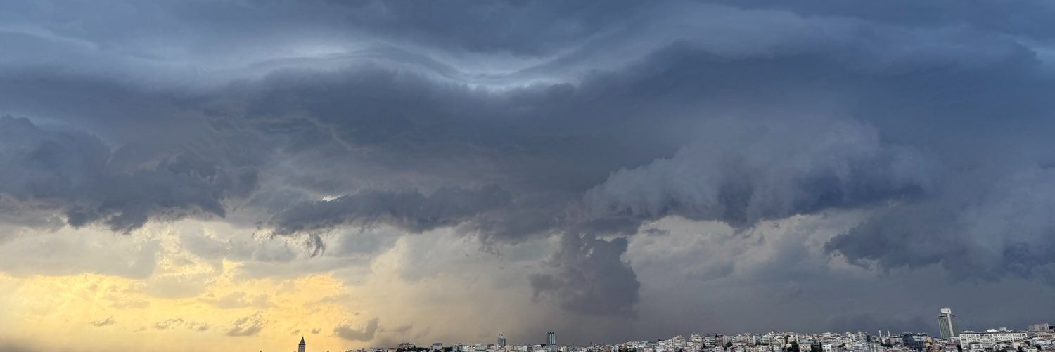 intledEK's profile banner image