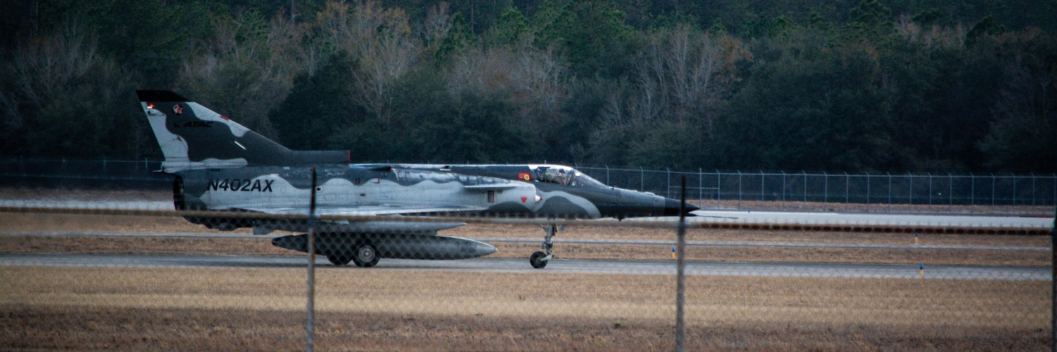 Robb 🇺🇸 🏴‍☠️ 🛩️🐊 banner