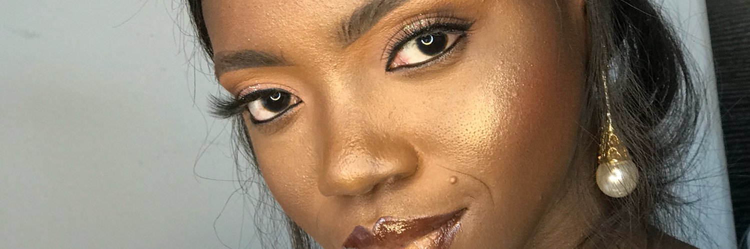 EstyFynn's profile banner image