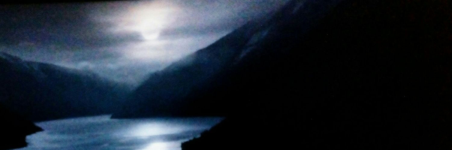 moncamar's profile banner image