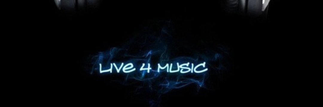 12Wicho's profile banner image