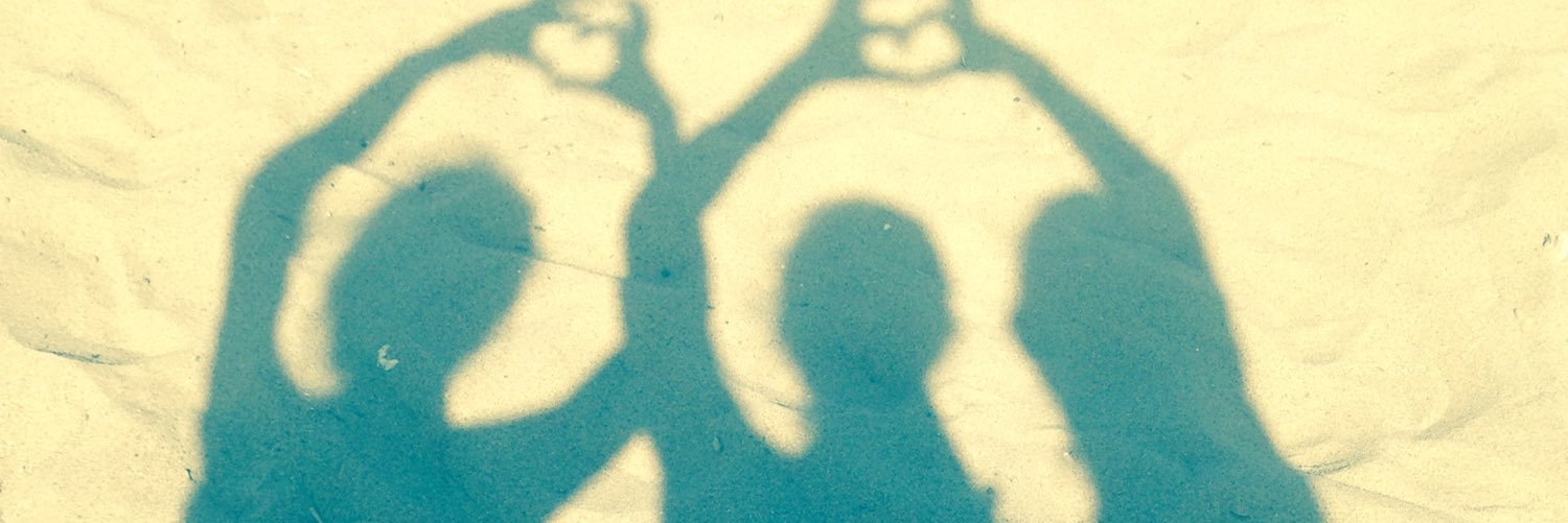 17Nuria's profile banner image