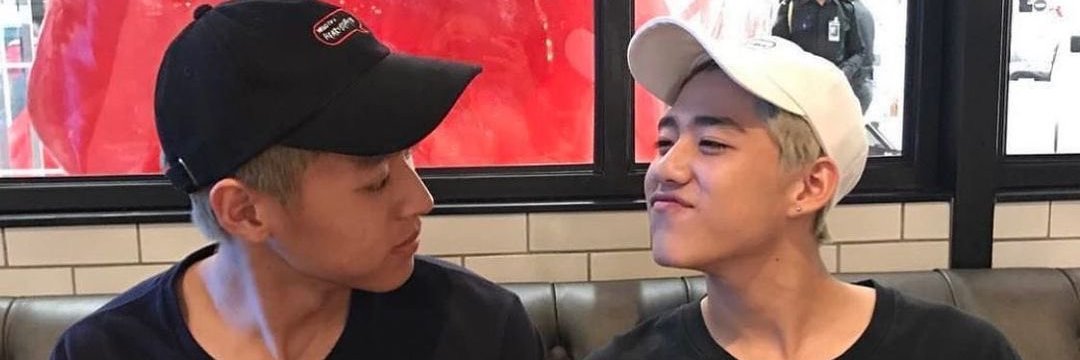 mookdyo's profile banner image