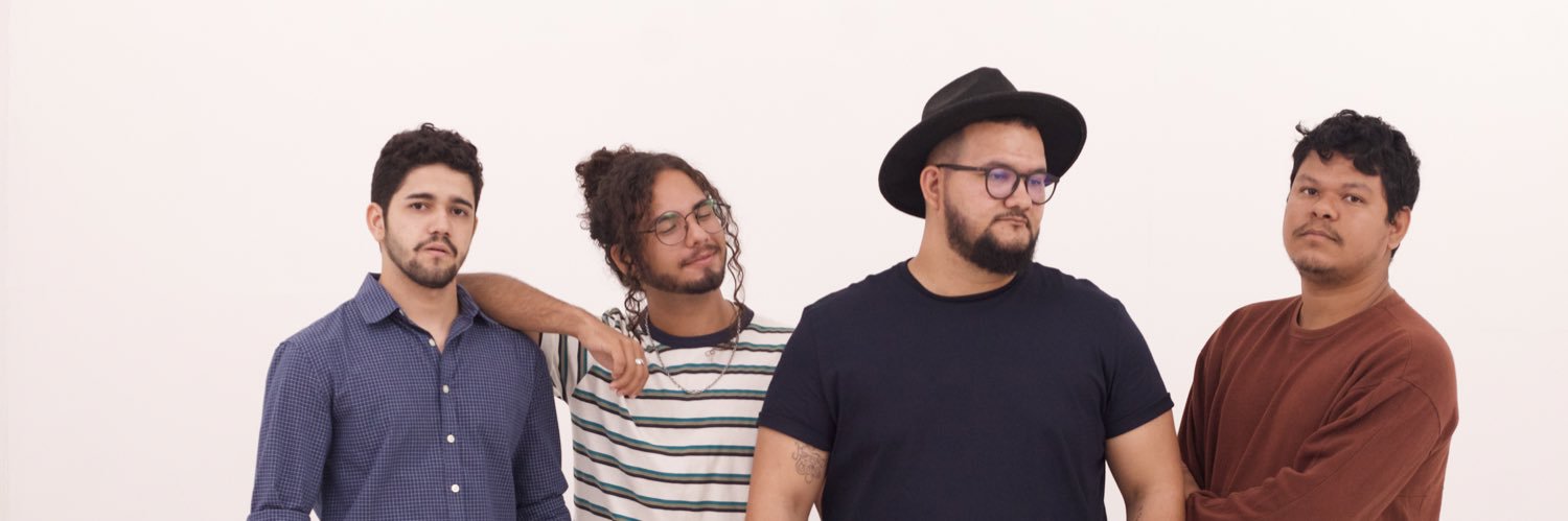 deumoficial's profile banner image