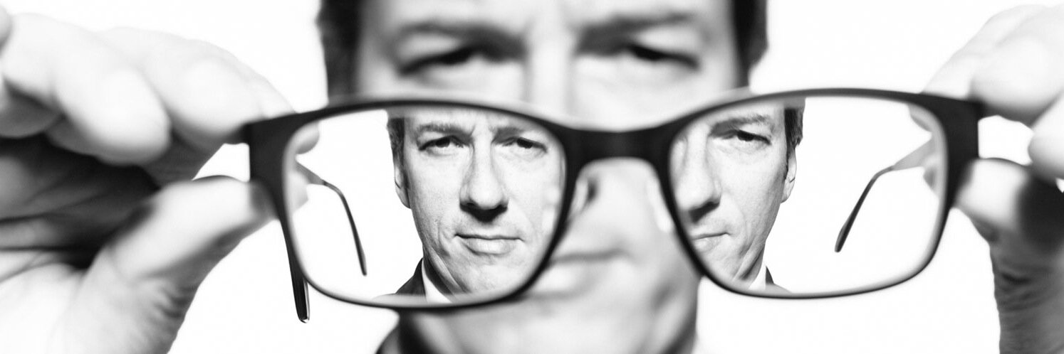 VDialogue's profile banner image