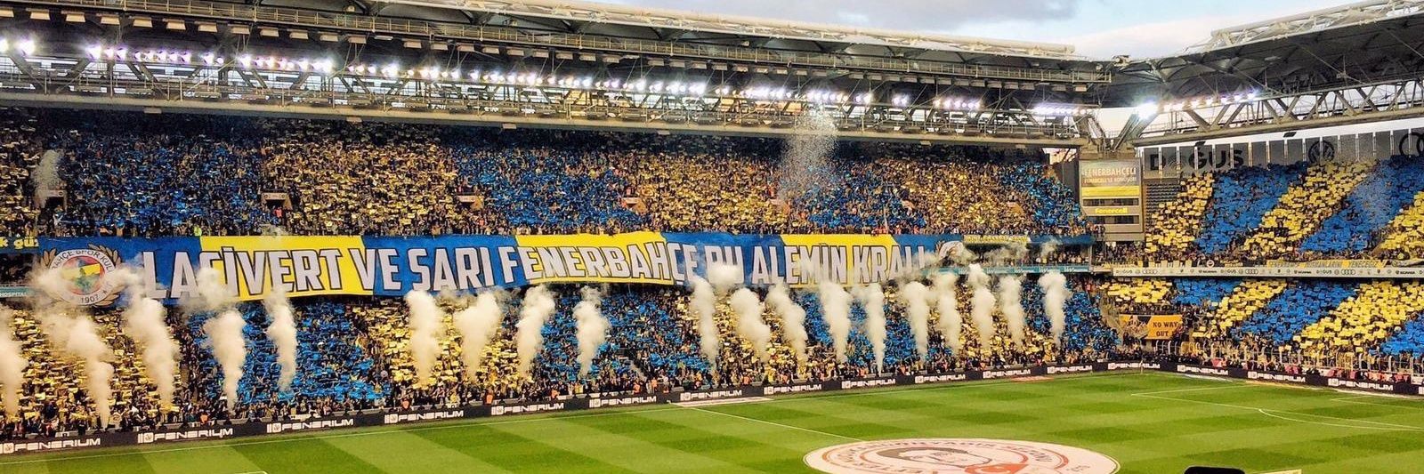 LacivertSariCom's profile banner image