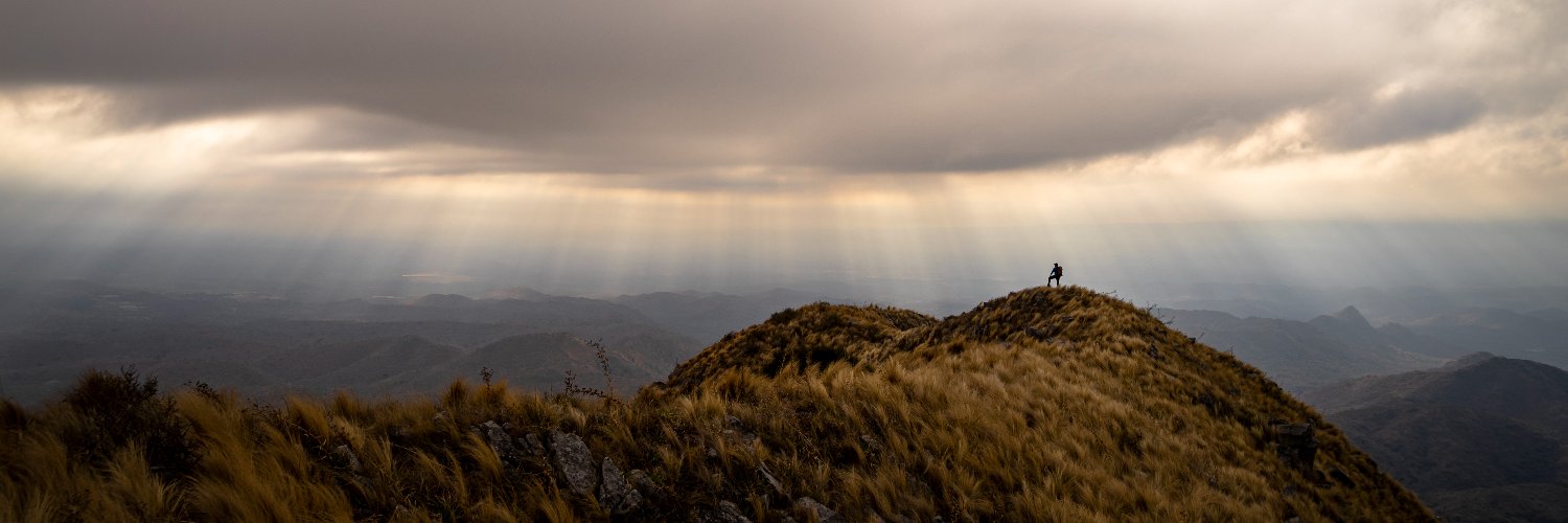 manuvarel's profile banner image