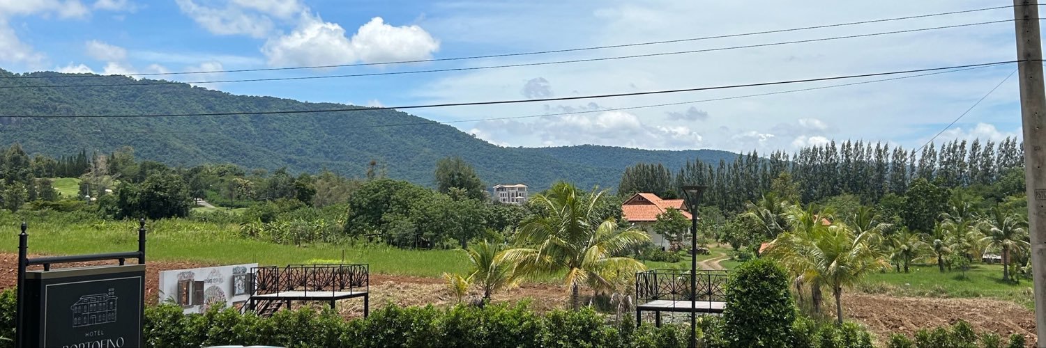 ichandsn's profile banner image