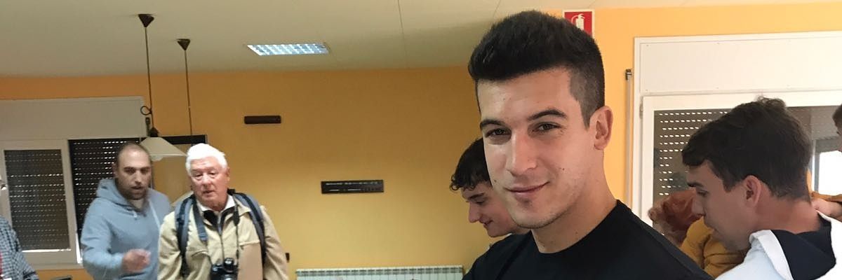 ninuu8's profile banner image