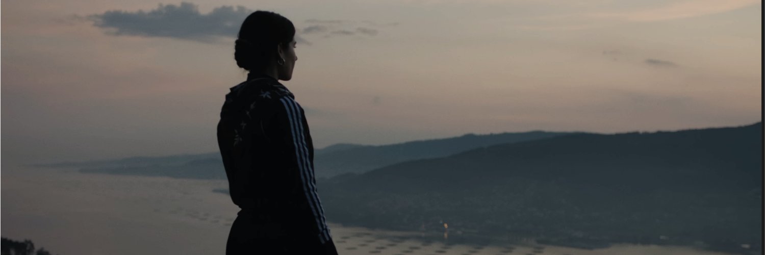 DParadela_'s profile banner image