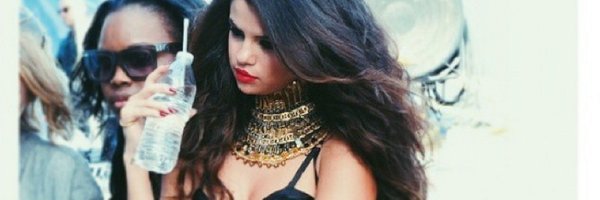 Thanks_Selena Profile Banner