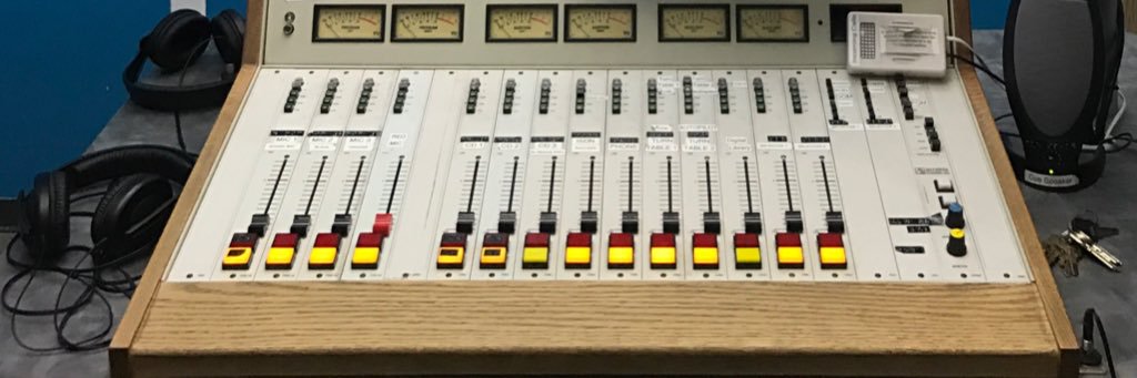 deejaydozer's profile banner image
