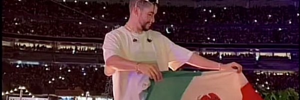 LauraYvetteV Profile Banner